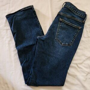 Old Navy jeans sz 28 X 34 Straight great condition